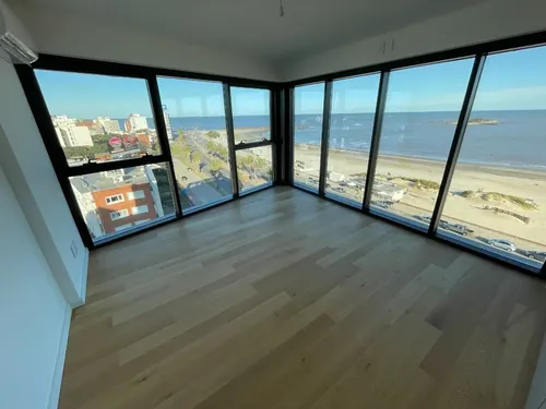 Venta Apartamento 3 Dormitorios Malvin - Edificio Torre Arenas