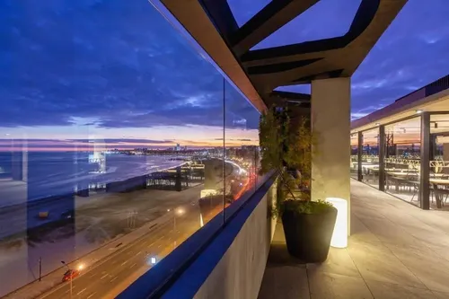 Venta Apartamento 2 Dormitorios Malvin - Edificio Torre Arenas